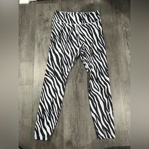 NIKE dri fit zebra workout legging